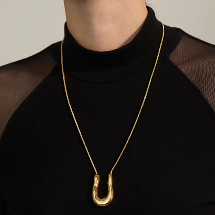 MADELYN NECKLACE - JEWELLITA