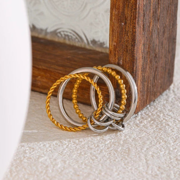 VELVET RING - JEWELLITA