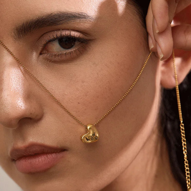 CHARLE NECKLACE