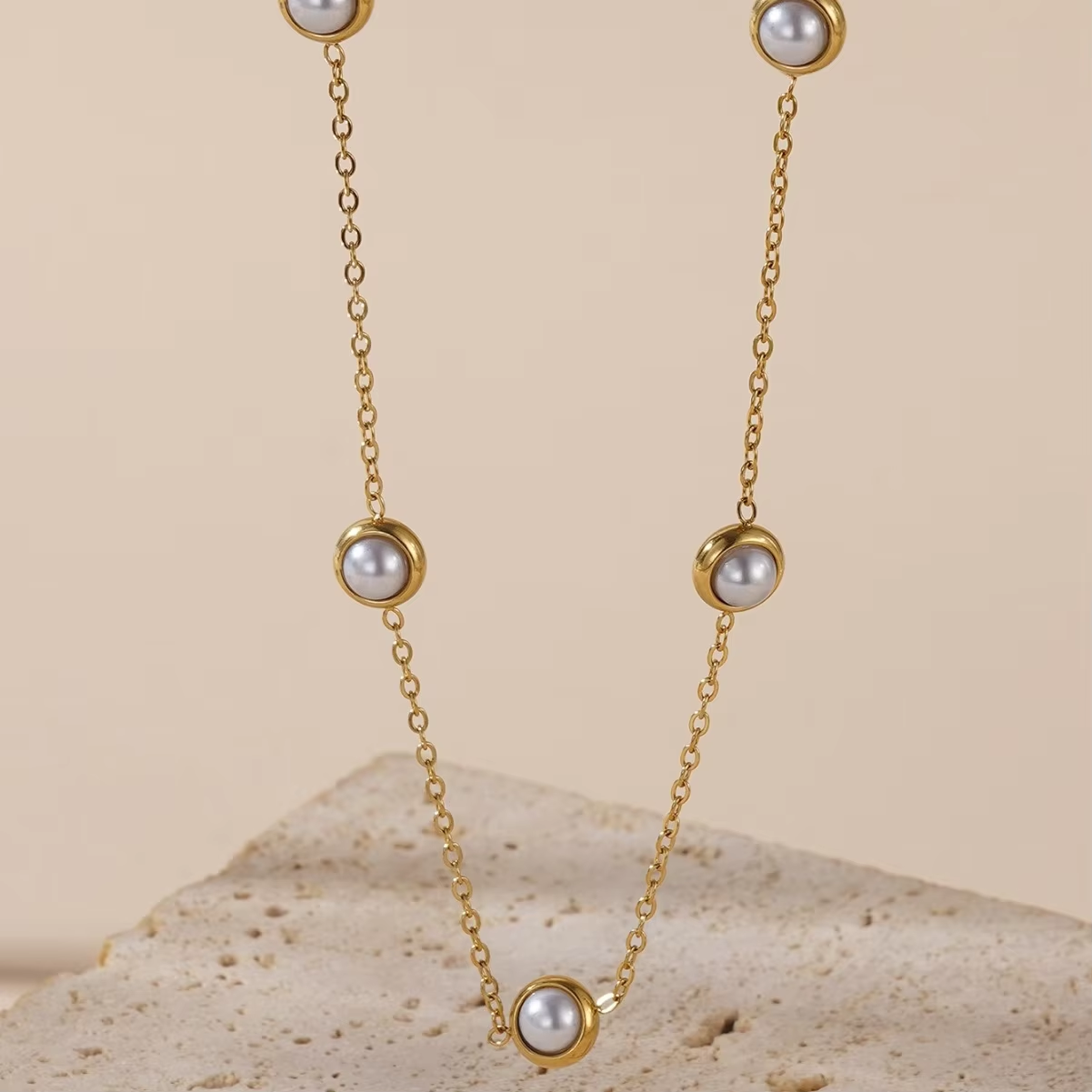 MIA NECKLACE - JEWELLITA